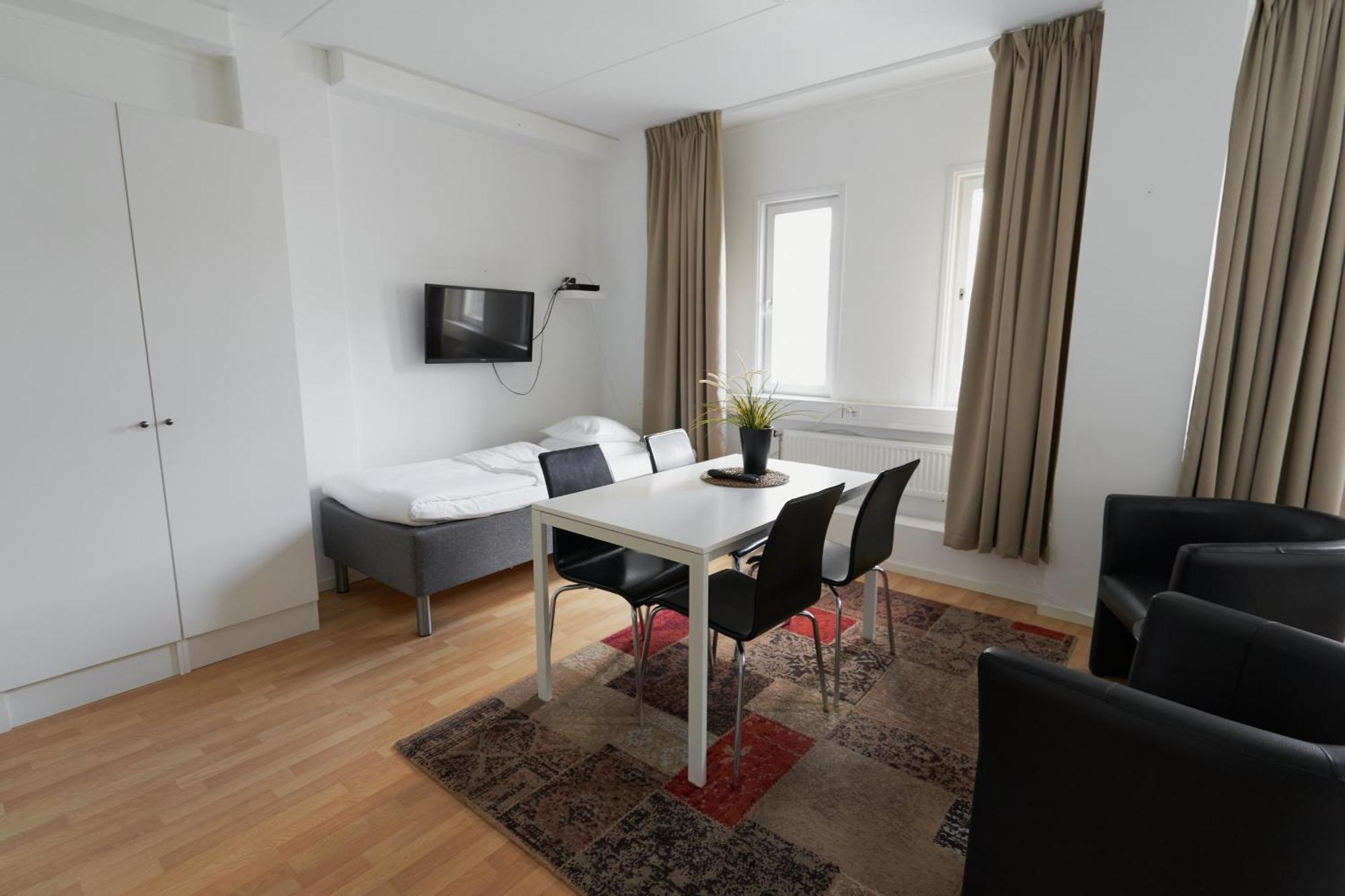 Slagsta Gate Hotell Fittja Luaran gambar